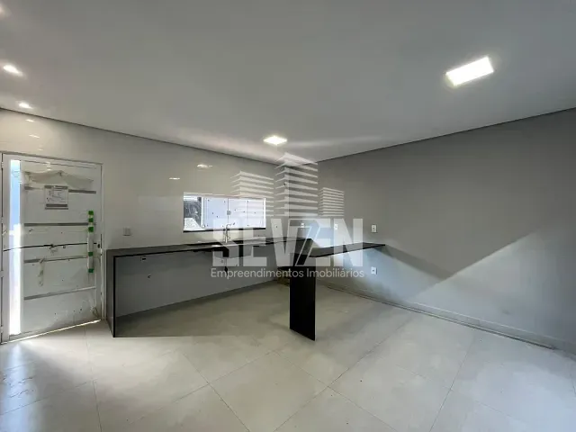Casa 2 quartos e 2 banheiros, à venda, no bairro Vila Giunta em Bauru