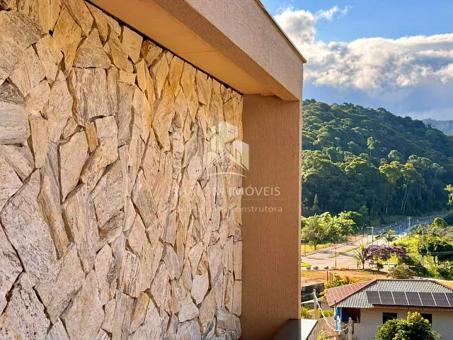 Casa com 1500m² 4 quartos e 4 banheiros, à venda, no bairro Buenos Aires em Guarapari
