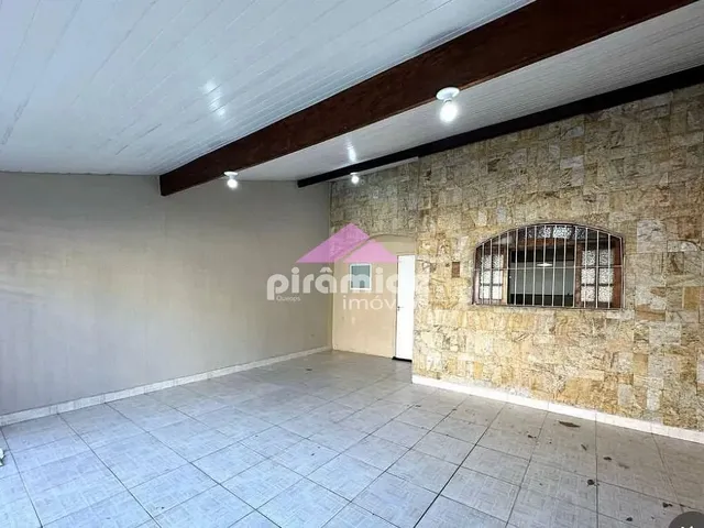 Casa com 180m² 4 quartos e 3 banheiros, à venda, no bairro Jardim Portugal em São José Dos Campos