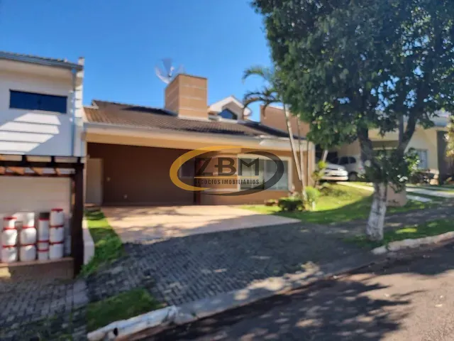 Casa com 250m² 4 quartos e 3 banheiros, à venda, no bairro Aragarça em Londrina