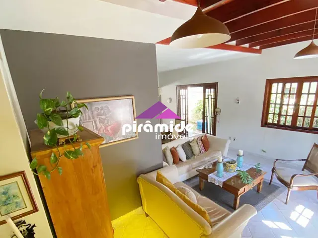 Casa com 250m² 4 quartos e 3 banheiros, à venda, no bairro Urbanova em São José dos Campos