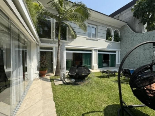 Casa com 460m² 3 quartos e 6 banheiros, à venda, no bairro Jardim Paulista em São Paulo