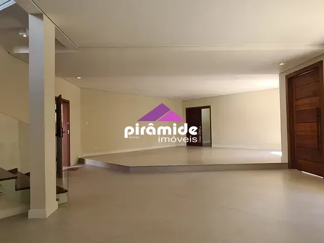 Casa 4 quartos e 5 banheiros, à venda, no bairro Bosque dos Eucaliptos em São José dos Campos