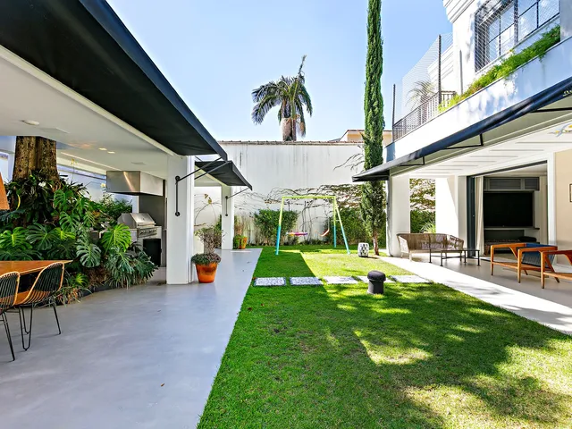 Casa com 510m² 4 quartos e 6 banheiros, à venda, no bairro Jardim Paulista em São Paulo