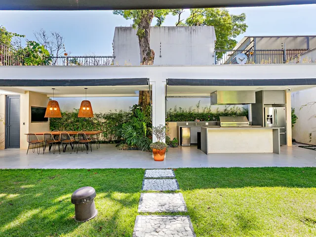 Casa com 510m² 4 quartos e 6 banheiros, à venda, no bairro Jardim Paulista em São Paulo