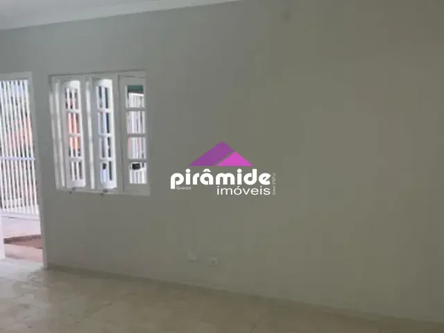 Casa com 160m² 2 quartos e 2 banheiros, à venda, no bairro Jardim São José Leste em São José dos Campos