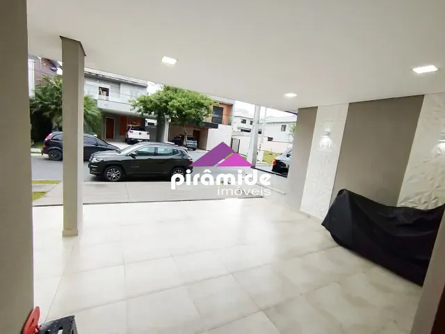 Casa com 250m² 3 quartos e 4 banheiros, à venda, no bairro Urbanova em São José dos Campos
