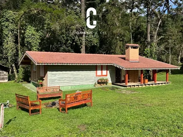 Casa com 1320m² 2 quartos e 1 banheiro, à venda, no bairro Residencial Jardim Véu das Noivas em Campos do Jordão