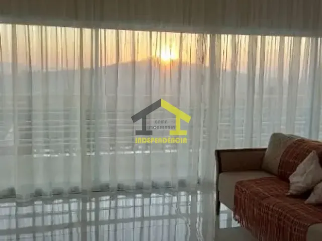 Casa com 450m² 3 quartos e 4 banheiros, à venda, no bairro Residencial Fazenda Serrinha em Itatiba