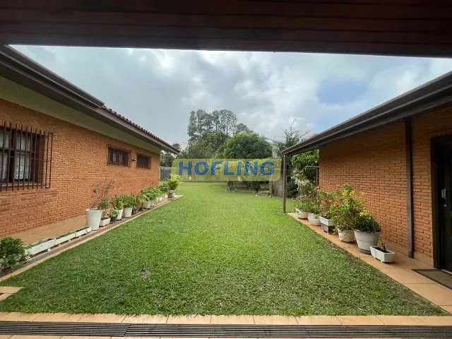 Casa com 1718m² 4 quartos e 2 banheiros, à venda, no bairro Vila Santa Terezinha em Rio Claro