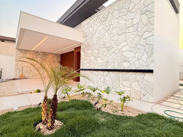 Casa com 307m² 3 quartos e 1 banheiro, à venda, no bairro Aquarela das Artes em Sinop