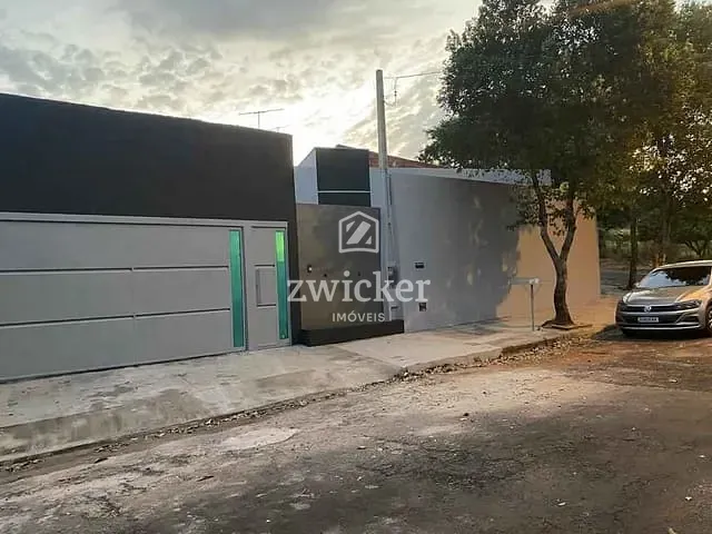 Casa com 244m² 2 quartos e 3 banheiros, à venda, no bairro Residencial Nova Flórida em Bauru