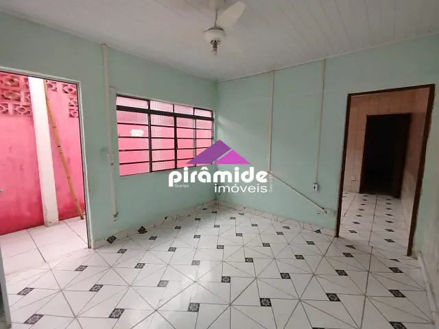 Casa com 125m² 2 quartos e 1 banheiro, à venda, no bairro Jardim Paraíso do Sol em São José dos Campos
