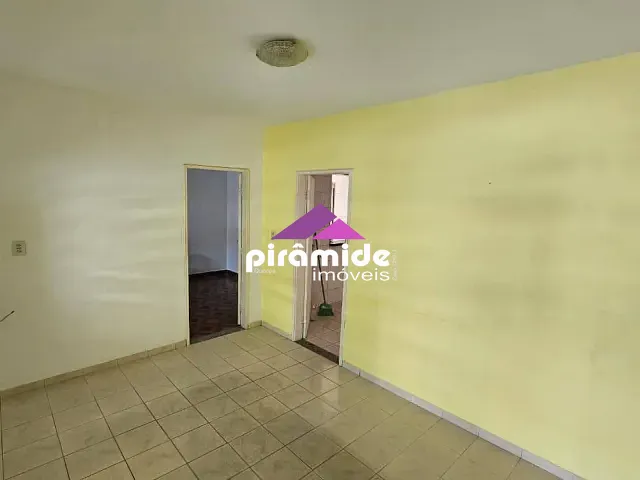Casa 3 quartos e 1 banheiro, à venda, no bairro Vila Ester em São José dos Campos