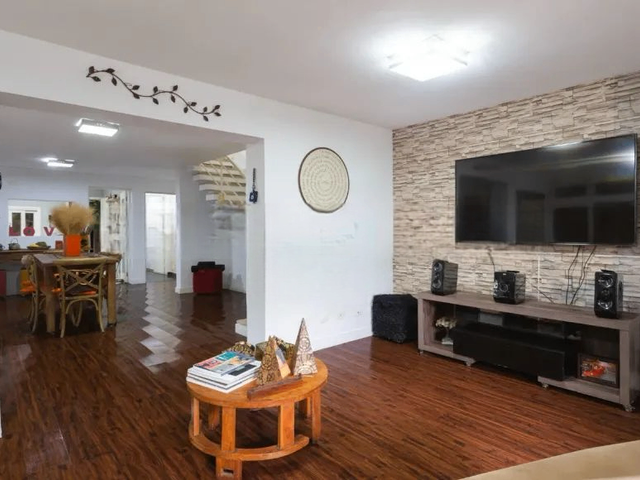 Casa com 170m² 3 quartos e 5 banheiros, à venda, no bairro Jardim Paulista em São Paulo