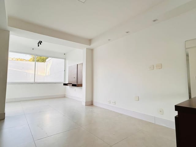 Casa com 168m² 4 quartos e 3 banheiros, à venda ou para alugar, no bairro Tamboré em Santana de Parnaíba