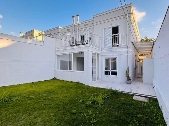 Casa com 168m² 4 quartos e 3 banheiros, à venda ou para alugar, no bairro Tamboré em Santana de Parnaíba