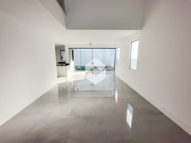 Casa com 330m² 4 quartos e 4 banheiros, à venda, no bairro Recreio dos Bandeirantes em Rio de Janeiro