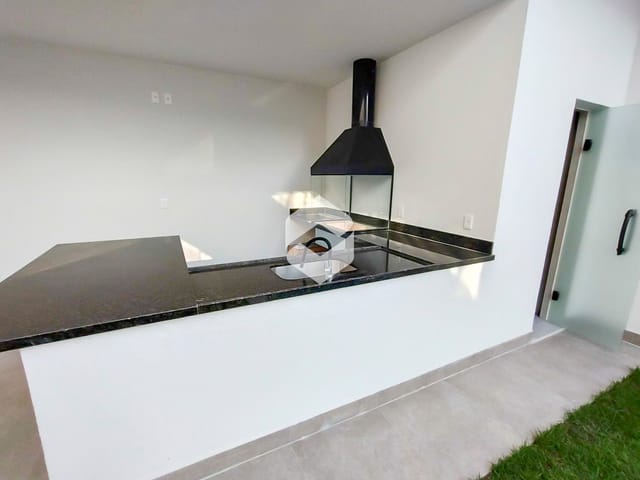 Casa com 330m² 4 quartos e 4 banheiros, à venda, no bairro Recreio dos Bandeirantes em Rio de Janeiro