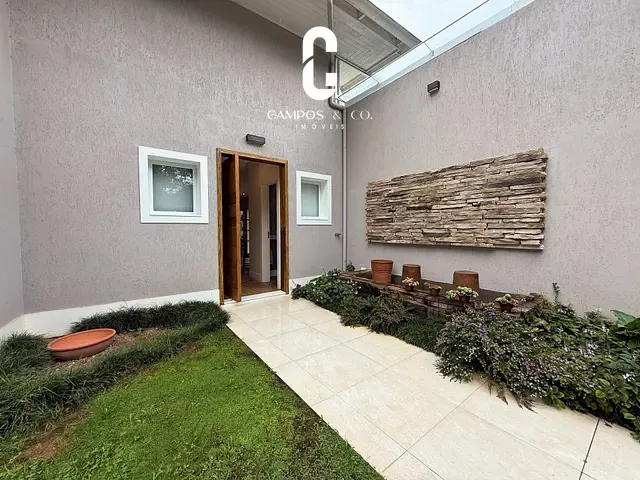 Casa com 1360m² 10 quartos e 13 banheiros, à venda, no bairro Vila Inglesa em Campos do Jordão