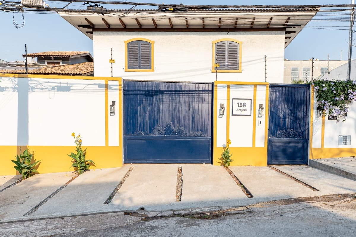 Casa para venda em Chácara Monte Alegre com 4 quartos, sendo 1 suíte, 450m²