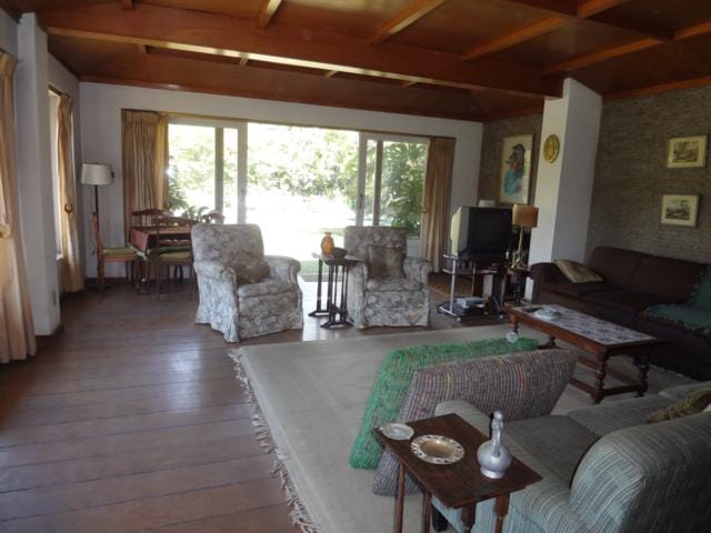Casa com 13835m², à venda, no bairro Itaipava em Petrópolis