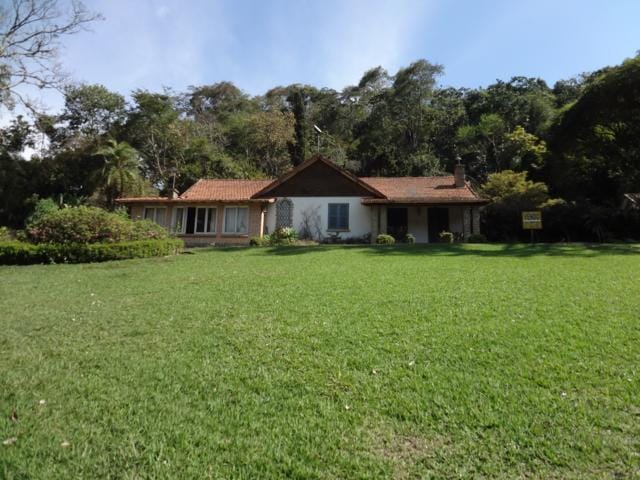 Casa com 13835m², à venda, no bairro Itaipava em Petrópolis