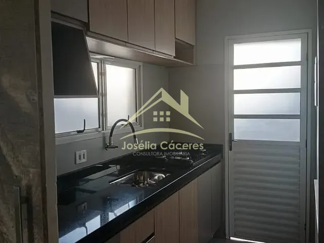 Casa com 125m² 3 quartos e 2 banheiros, à venda, no bairro Petrópolis em Várzea Grande