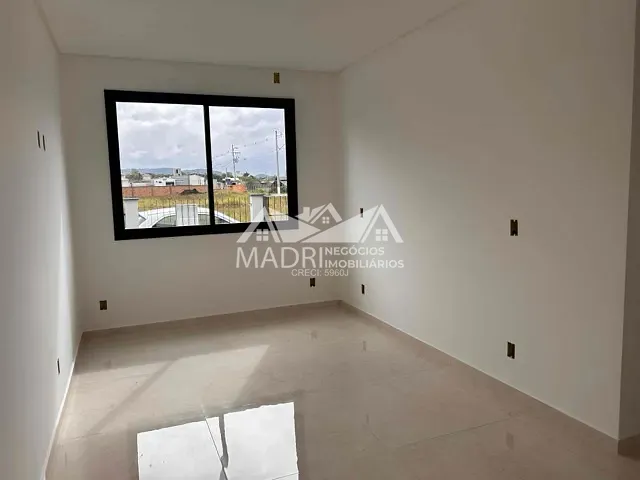 Casa 2 quartos e 2 banheiros, à venda, no bairro Forquilhas em São José