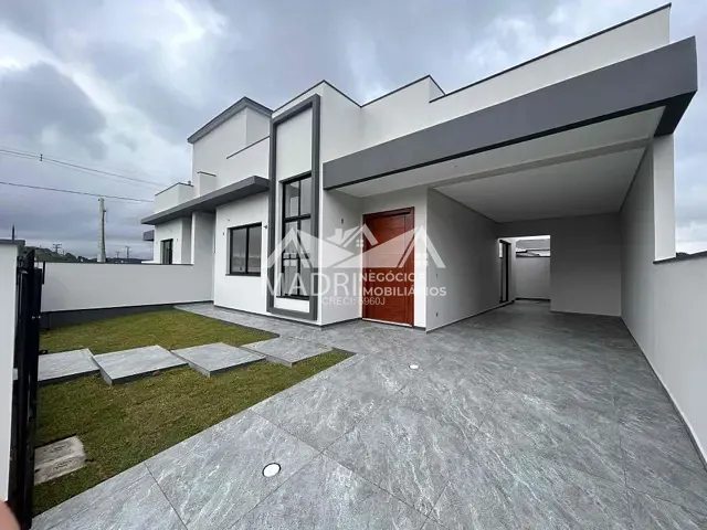 Casa 2 quartos e 2 banheiros, à venda, no bairro Forquilhas em São José