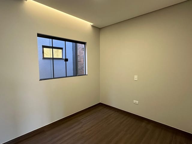 Casa com 79m² 3 quartos e 2 banheiros, à venda, no bairro Residencial Morada das Flores em Cambé
