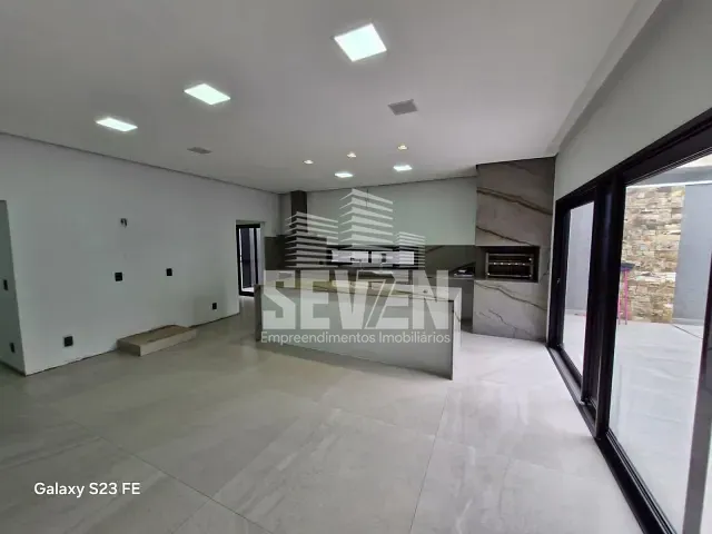 Casa 3 quartos e 6 banheiros, à venda, no bairro Vila Aviação em Bauru