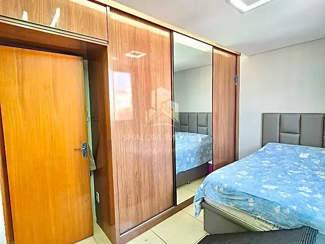 Casa 2 quartos e 3 banheiros, à venda, no bairro Parque Xangri-Lá em Contagem