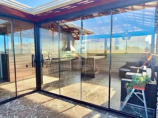 Casa 2 quartos e 3 banheiros, à venda, no bairro Parque Xangri-Lá em Contagem
