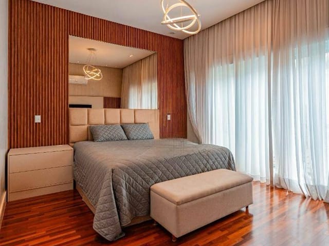 Casa com 540m² 5 quartos e 6 banheiros, à venda, no bairro Alphaville em Santana de Parnaíba