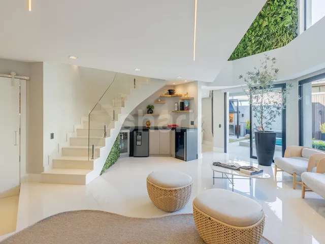 Casa com 300m² 3 quartos e 5 banheiros, à venda, no bairro Alphaville em Santana de Parnaíba