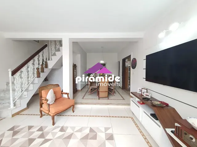 Casa com 250m² 3 quartos e 4 banheiros, à venda, no bairro Jardim Satélite em São José dos Campos