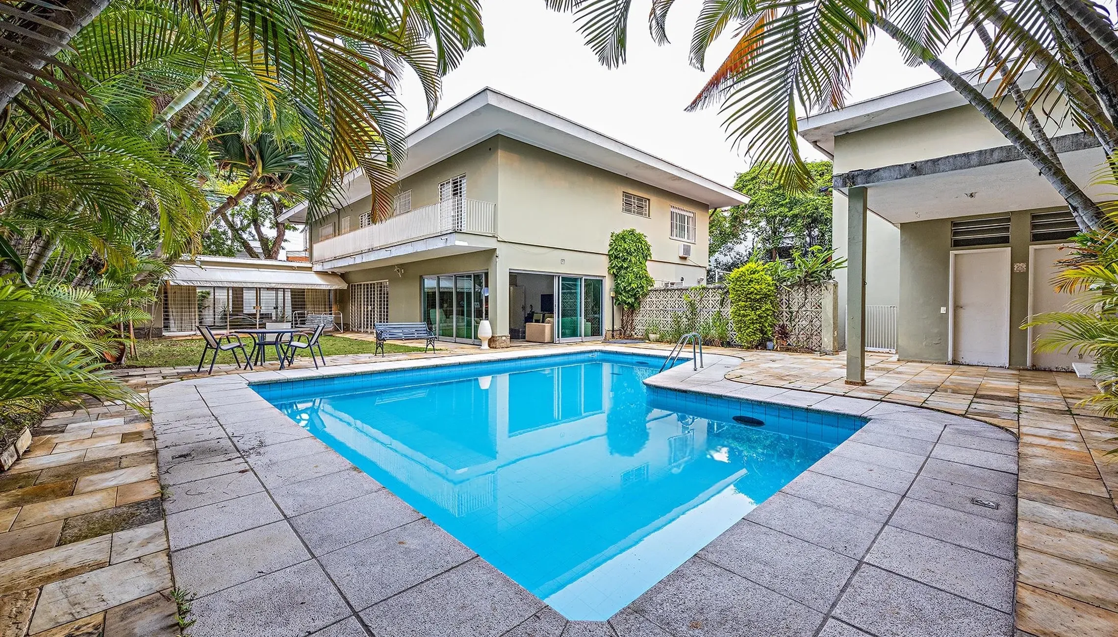 Casa em Jardim Luzitânia — foto 1