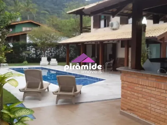 Casa 3 quartos e 2 banheiros, à venda, no bairro Toque-Toque Pequeno em São Sebastião