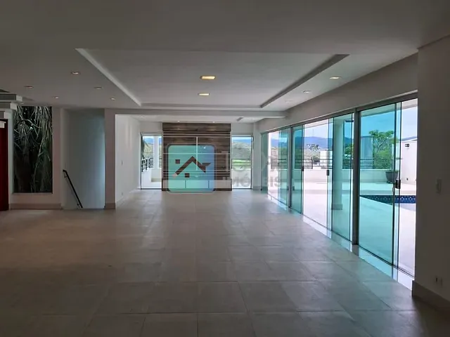 Casa 6 quartos e 6 banheiros, para alugar, no bairro Condomínio Residencial Jaguary em São José dos Campos
