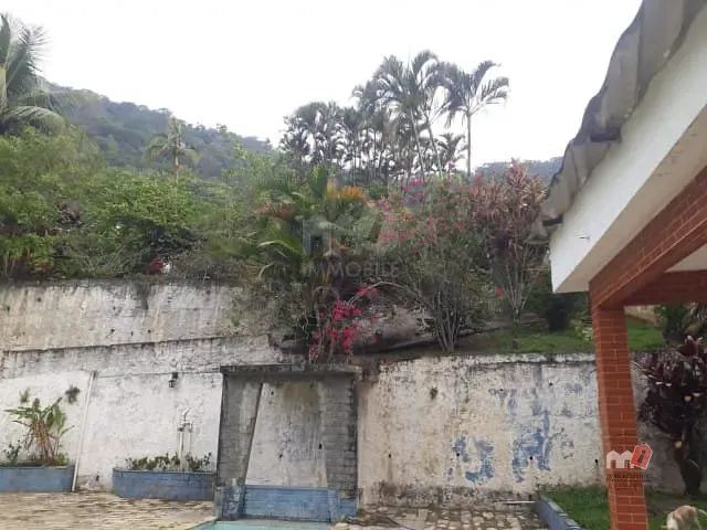 Casa com 2365m², à venda, no bairro CHACARAS RIO-PETROPOLIS em Duque De Caxias