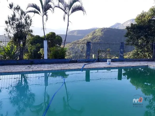 Casa com 2365m², à venda, no bairro CHACARAS RIO-PETROPOLIS em Duque De Caxias