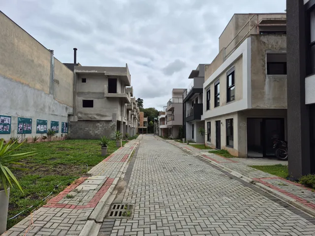 Casa com 178m² 3 quartos e 4 banheiros, à venda, no bairro Santa Felicidade em Curitiba