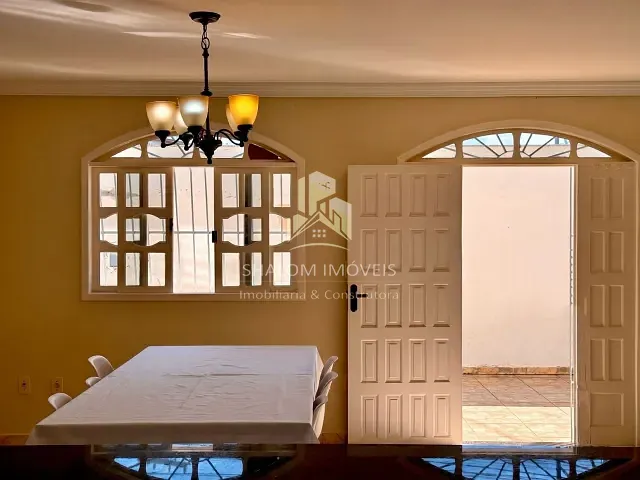 Casa 4 quartos e 2 banheiros, à venda, no bairro Kubitschek em Guarapari