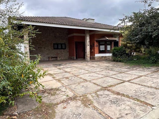 Casa com 540m² 4 quartos e 4 banheiros, à venda, no bairro Alphaville em Santana de Parnaíba