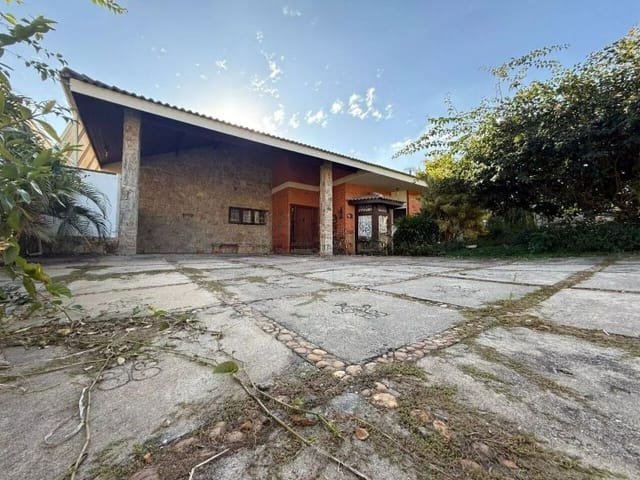 Casa com 540m² 4 quartos e 4 banheiros, à venda, no bairro Alphaville em Santana de Parnaíba