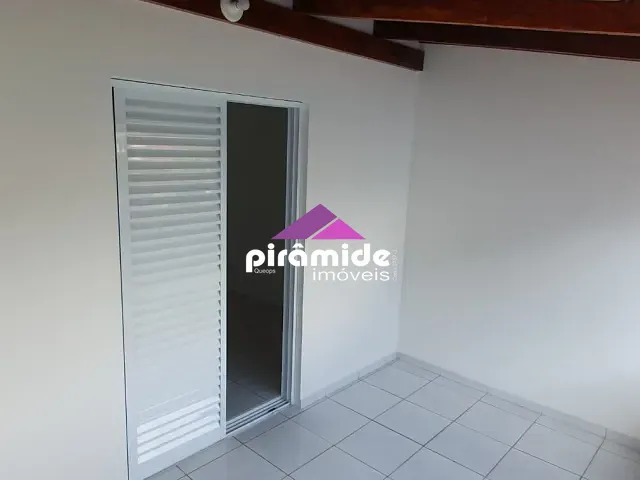 Casa com 163m² 3 quartos e 1 banheiro, à venda, no bairro Pontal de Santa Marina em Caraguatatuba