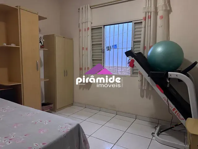 Casa 2 quartos e 2 banheiros, à venda, no bairro Cidade Morumbi em São José dos Campos