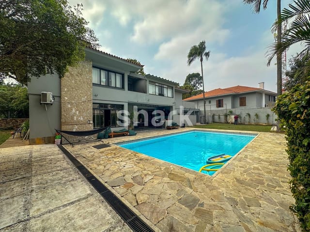 Casa com 891m² 5 quartos e 6 banheiros, à venda ou para alugar, no bairro Alto de Pinheiros em São Paulo