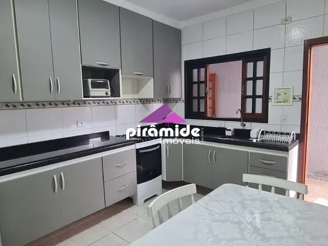 Casa 2 quartos e 2 banheiros, à venda, no bairro Residencial Bosque dos Ipês em São José dos Campos